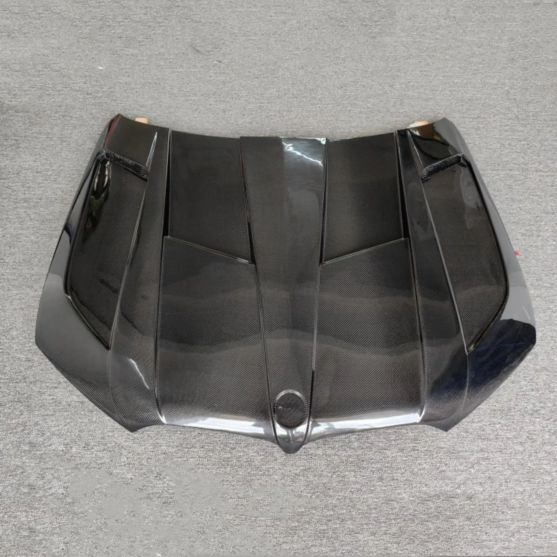 

Carbon Fiber Engine Cover Engine Hood for BMW X6M 2019-2022 Modified New Style Light Weight Bonnet Body Kit Car Accessories