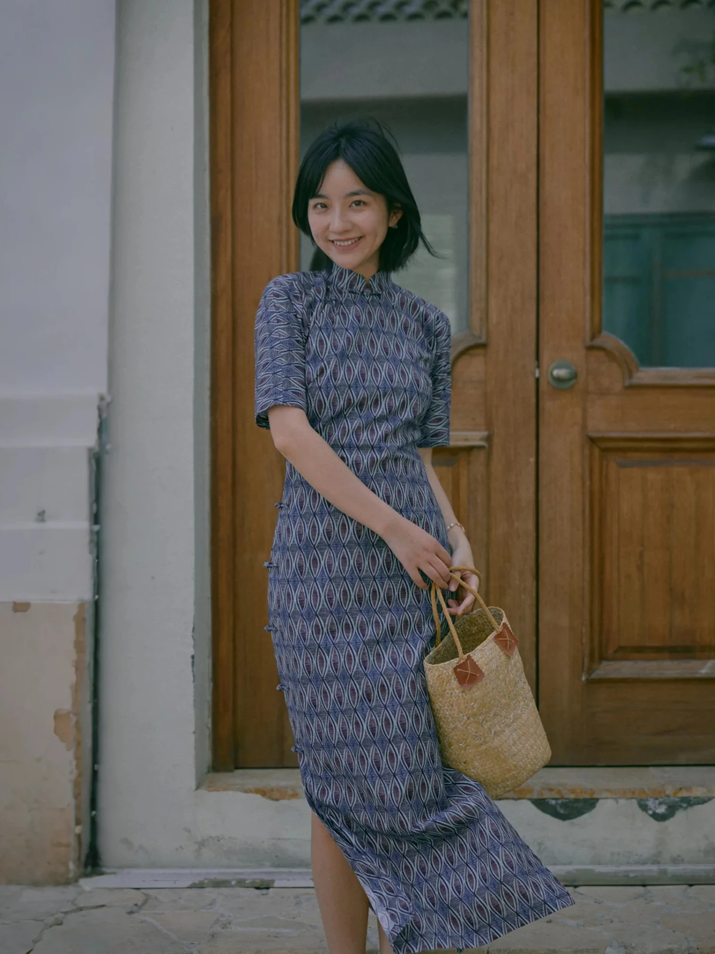 

Летнее новое винтажное платье из хлопка и льна с принтом, с низким разрезом, для повседневной носки, дышащее, с цветочным узором...