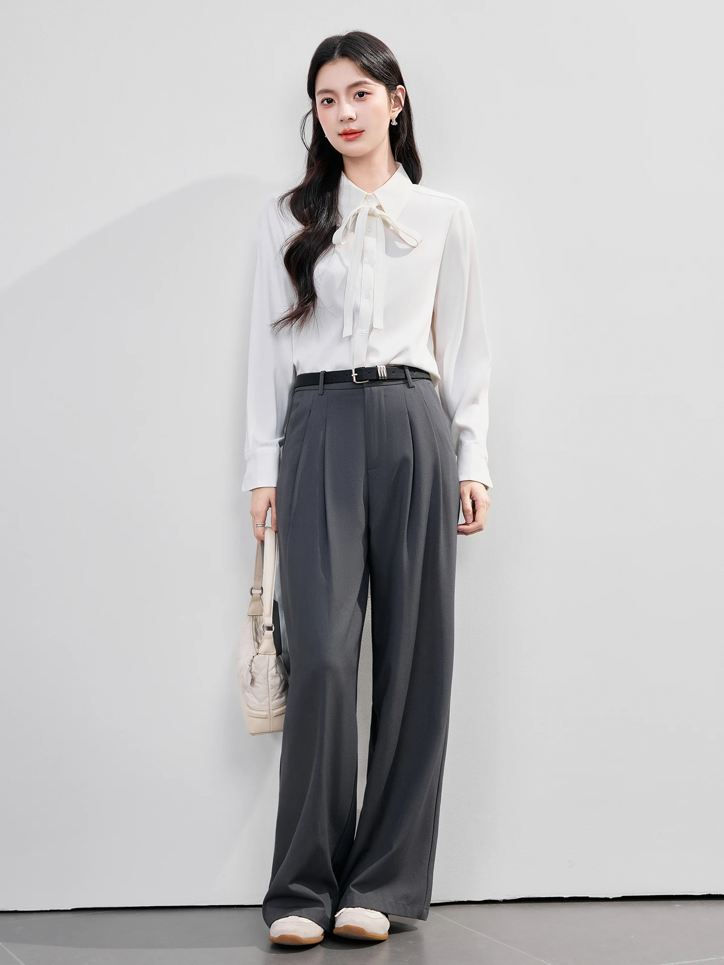 

Белая женская деловая рубашка с длинным рукавом, омолаживающая, с воротником и галстуком, для собеседований, из полиэстера