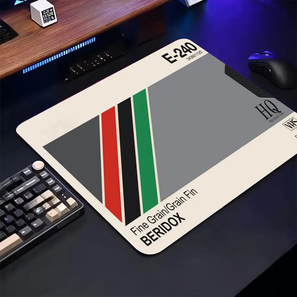 VHS T-120 Mouse Pad Borracha dos desenhos animados Pequeno mouse pad computador desktop teclado de escritório e-sports ROGs jogo