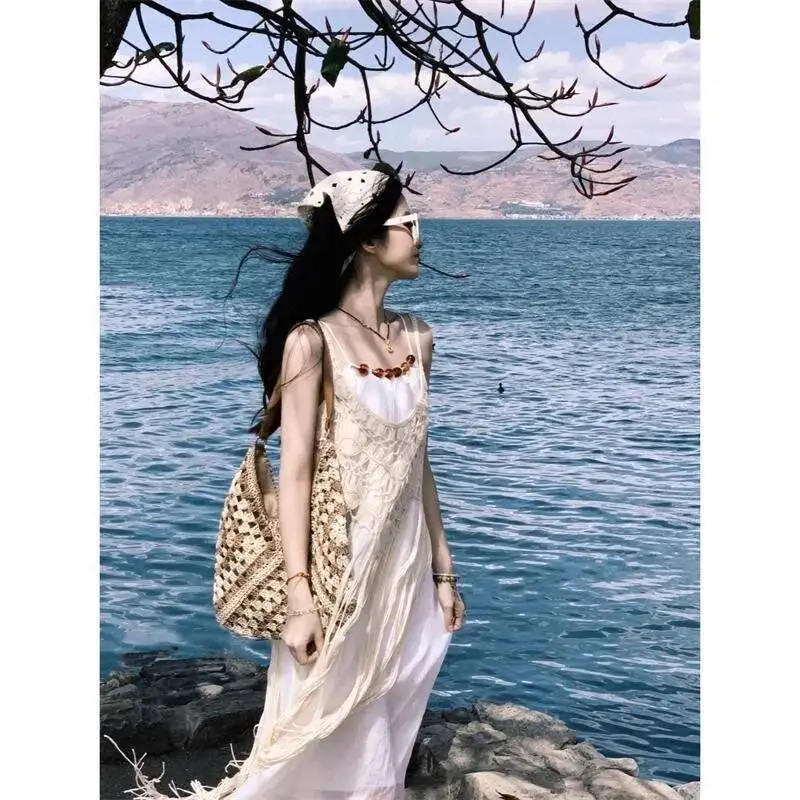 Bloom Vacation Large Capacity Woven Bags Women New 2025 Summer Hollow Out Beach Female Retro Casual Handbag Tote Bag Chic