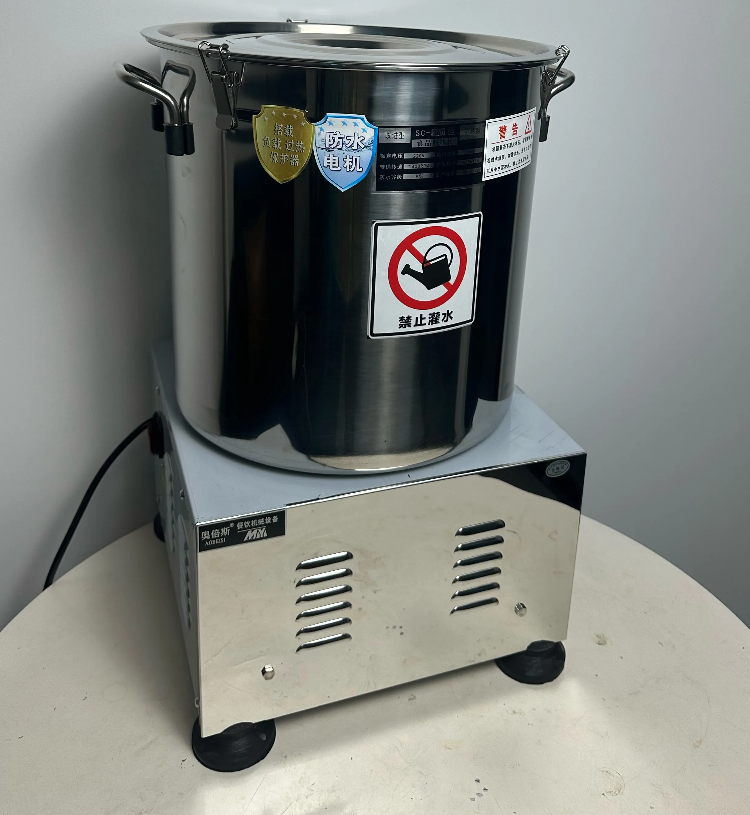 Electric vegetable dehydration machine Kitchen food dryer Coconut milk Seafood lees stuffing bucket