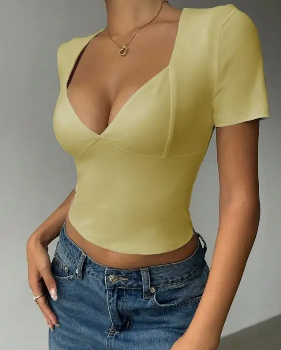 

Summer Y2K Hot Girl Sexy Deep V-Neck Short Crop Top with Exposed Navel Tight Fitting T-Shirt for Women, Fashionable and Sexy Top