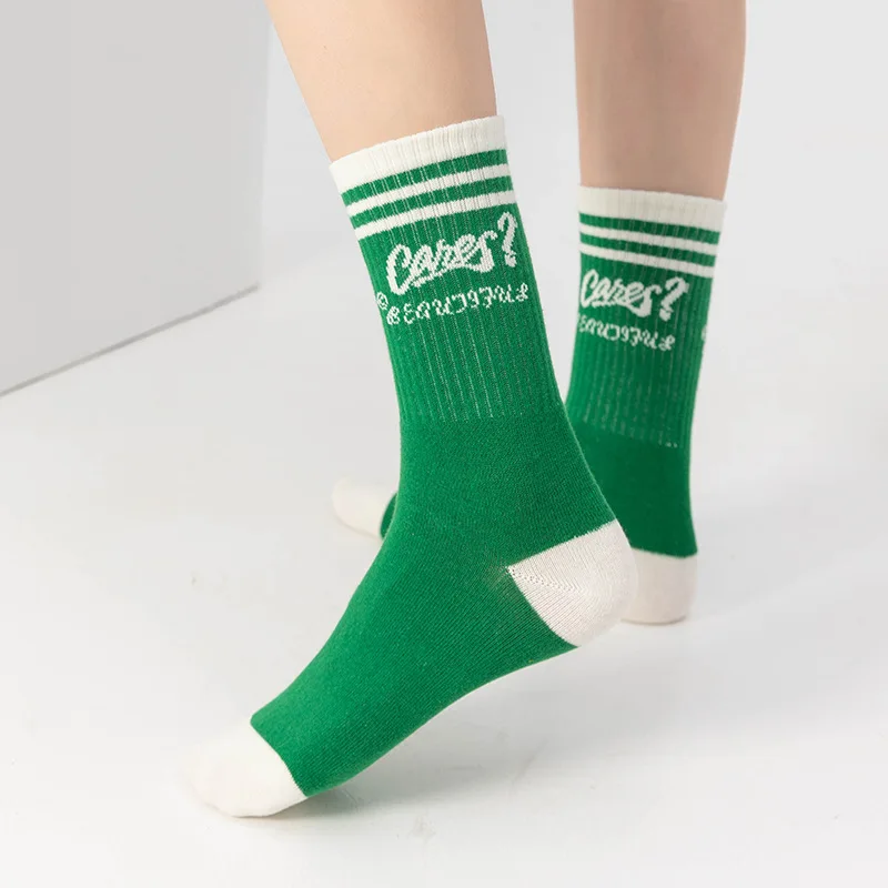 Sports Socks For Women In Autumn Winter Thickened Insulation Medium Tube Cotton Socks Outdoor Camping Running Hiking Solid Color