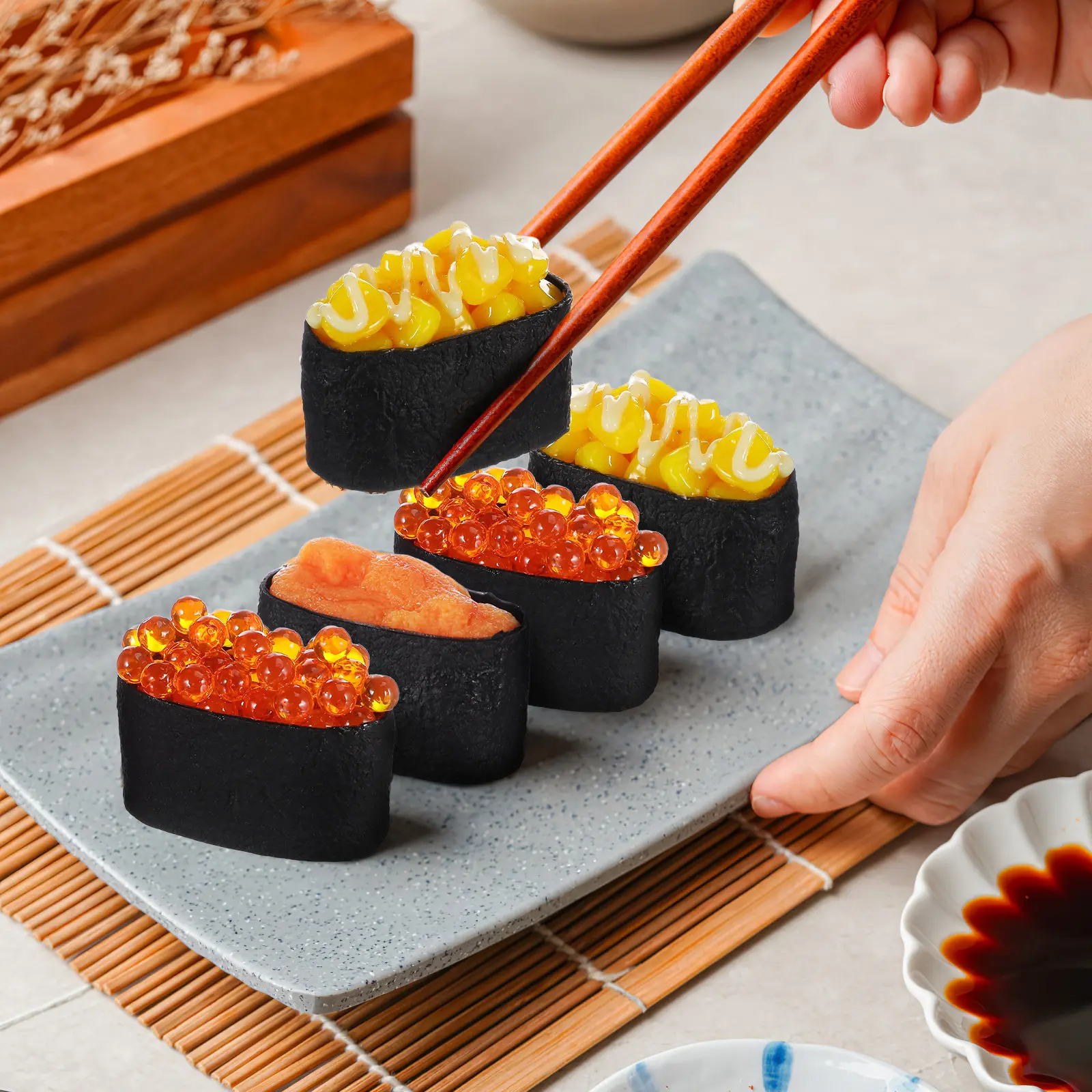 

Набор из 6 искусственных моделей суши, имитация еды, реквизит для стилизации блюд, декор для вечеринок в японском стиле, праздников, школ, отелей