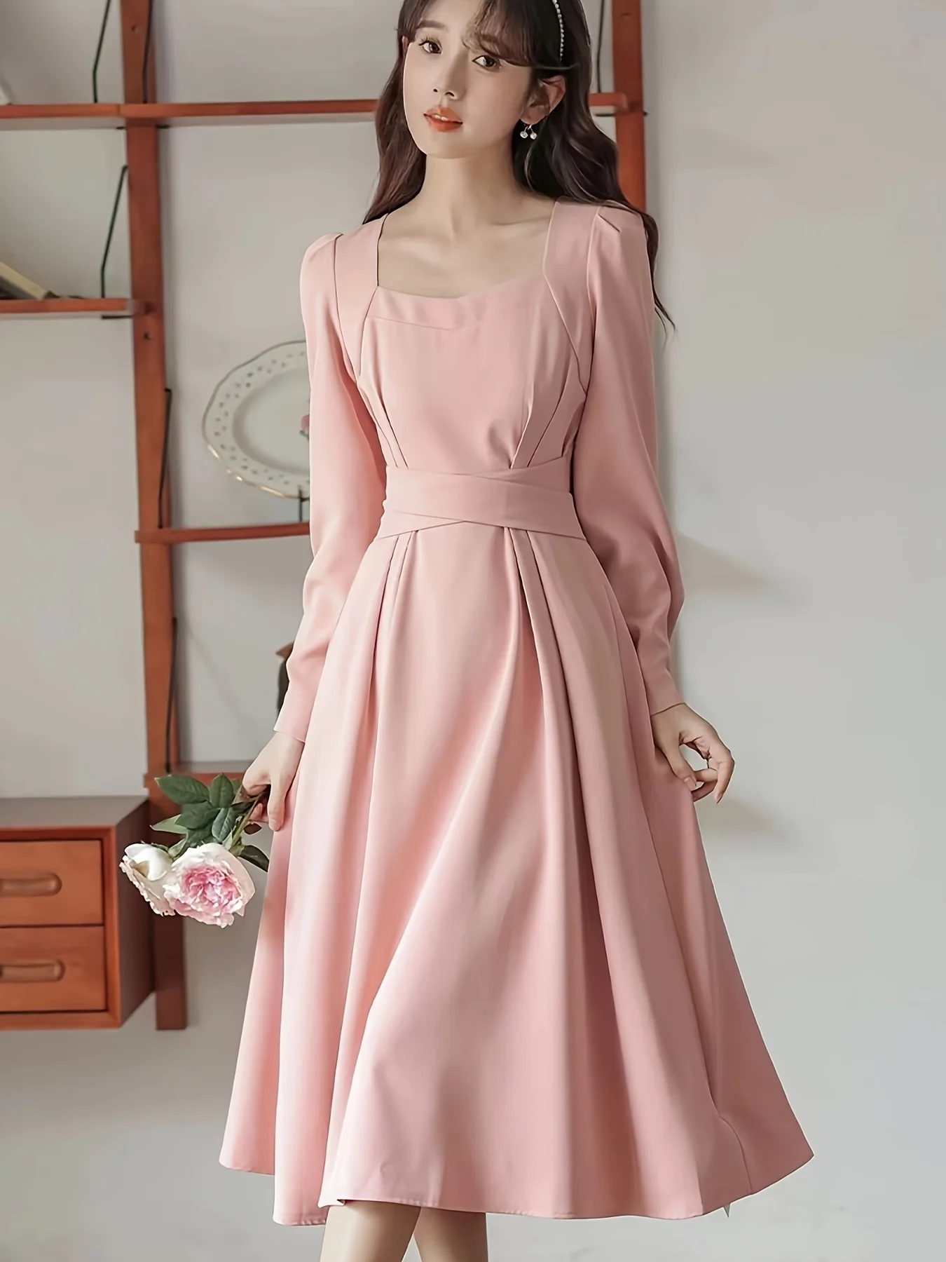 Kleid mit quadratischem Ausschnitt und Rüschensaum, elegantes Aline-Kleid mit Binderücken für Frühling und Herbst, Damenbekleidung