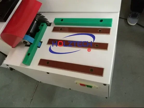 BJF115 Machine à plaquer les chants semi-automatique EdgeBander compact