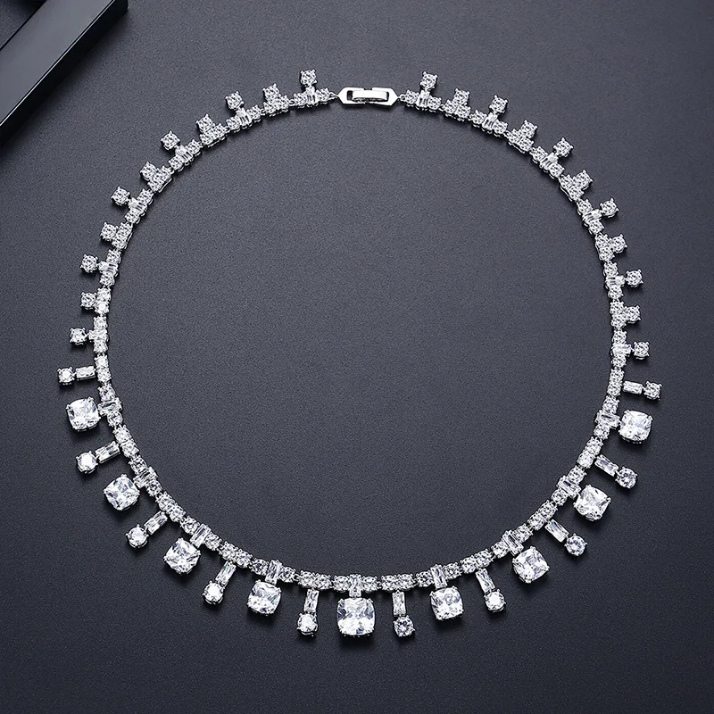 

Luxury Shiny Star Zircon Pendant Necklace & Earrings Jewelry Set For Women Exquisite Chain Fashion Trendy Party Wear High Grade
