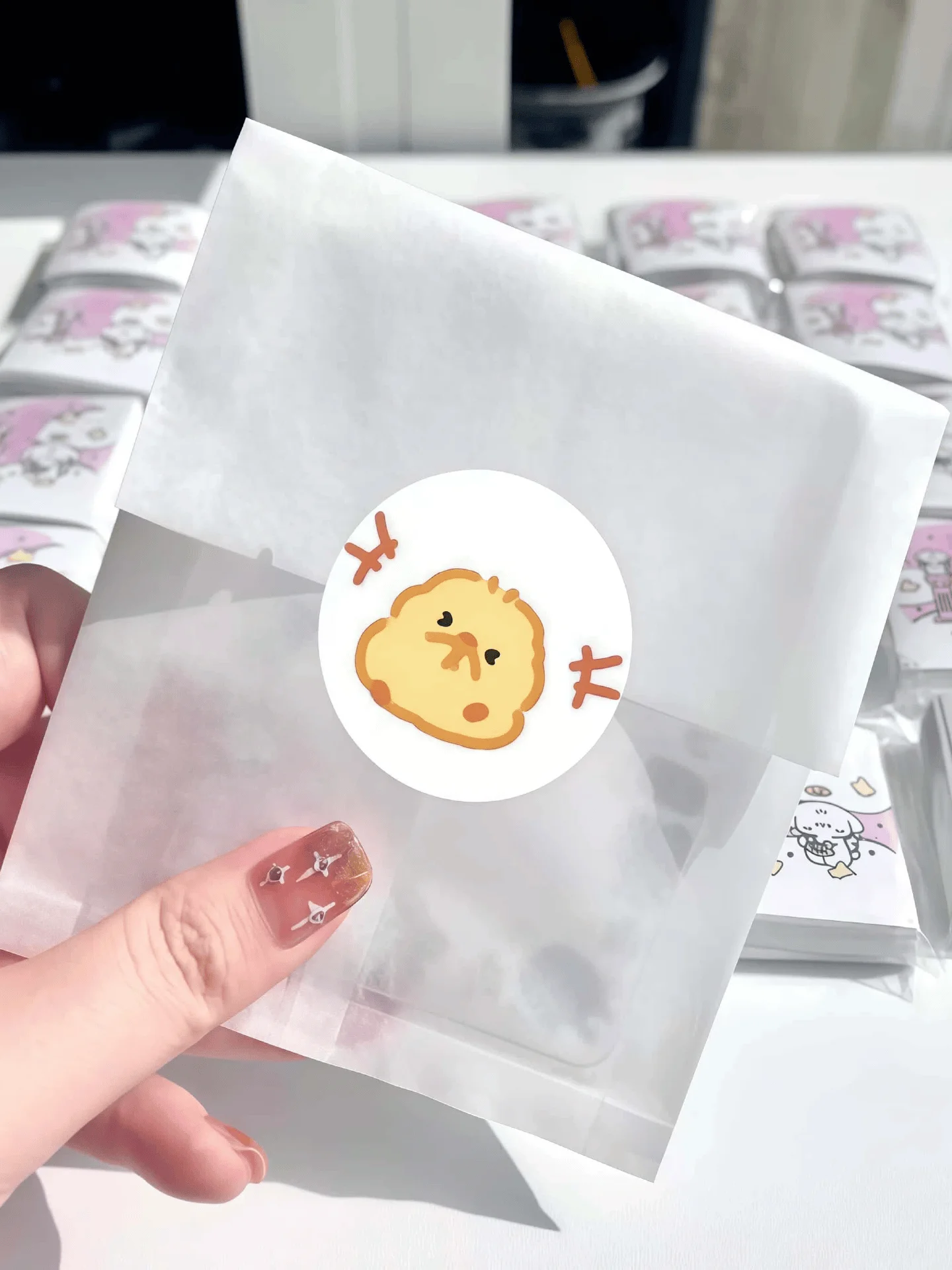 500Pcs Mellow Yellow Chick Sticker Roll, Adorable Expressions & Cute Patterns Seal Decals for Decor, DIY & Gifts