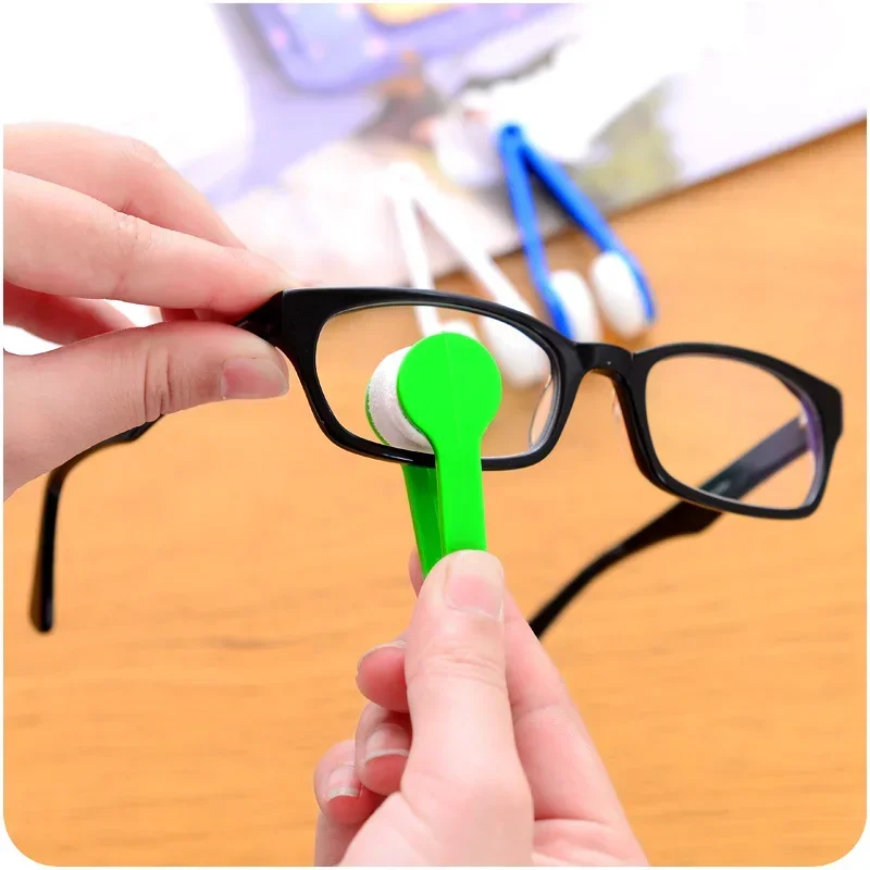 Multi-functional Portable Glasses Wipe Creative Glasses Clean Wipe Superfine Fiber Decontamination Without Trace Dust Brush