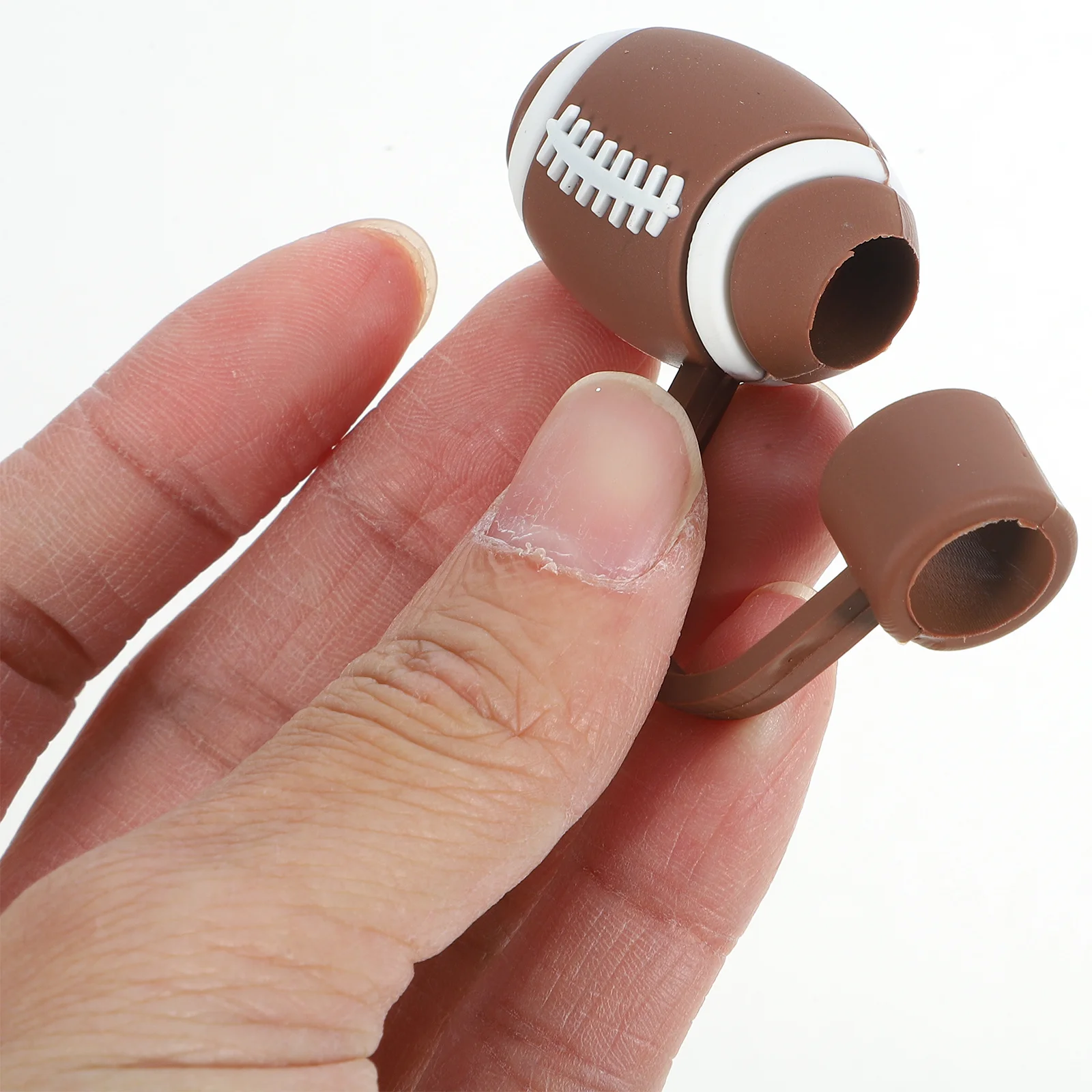 

4pcs Caps Covers Cute Straw Topper For Dust Protection Reusable Lightweight Ball Game Pattern Pvc Straw Cover Kitchen Bar