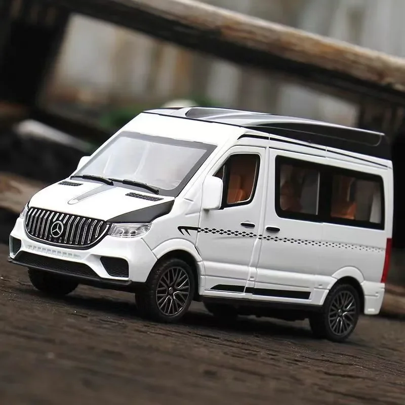 1:24 Sprinter MPV Van Spint RV Alloy Car Model Diecasts Metal Toy Car Simulation Sound And Light Boy Kids Toy Collectibles Gift