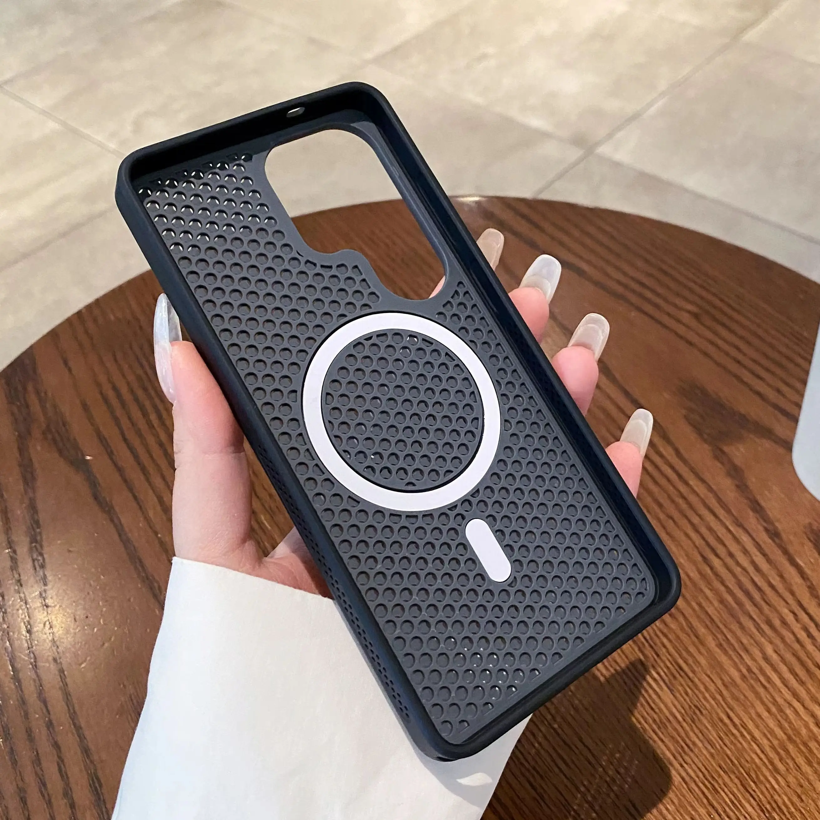 Дышащий чехол с сеткой для рас – обзор и цена Heat Dissipation Mesh Breathable Case