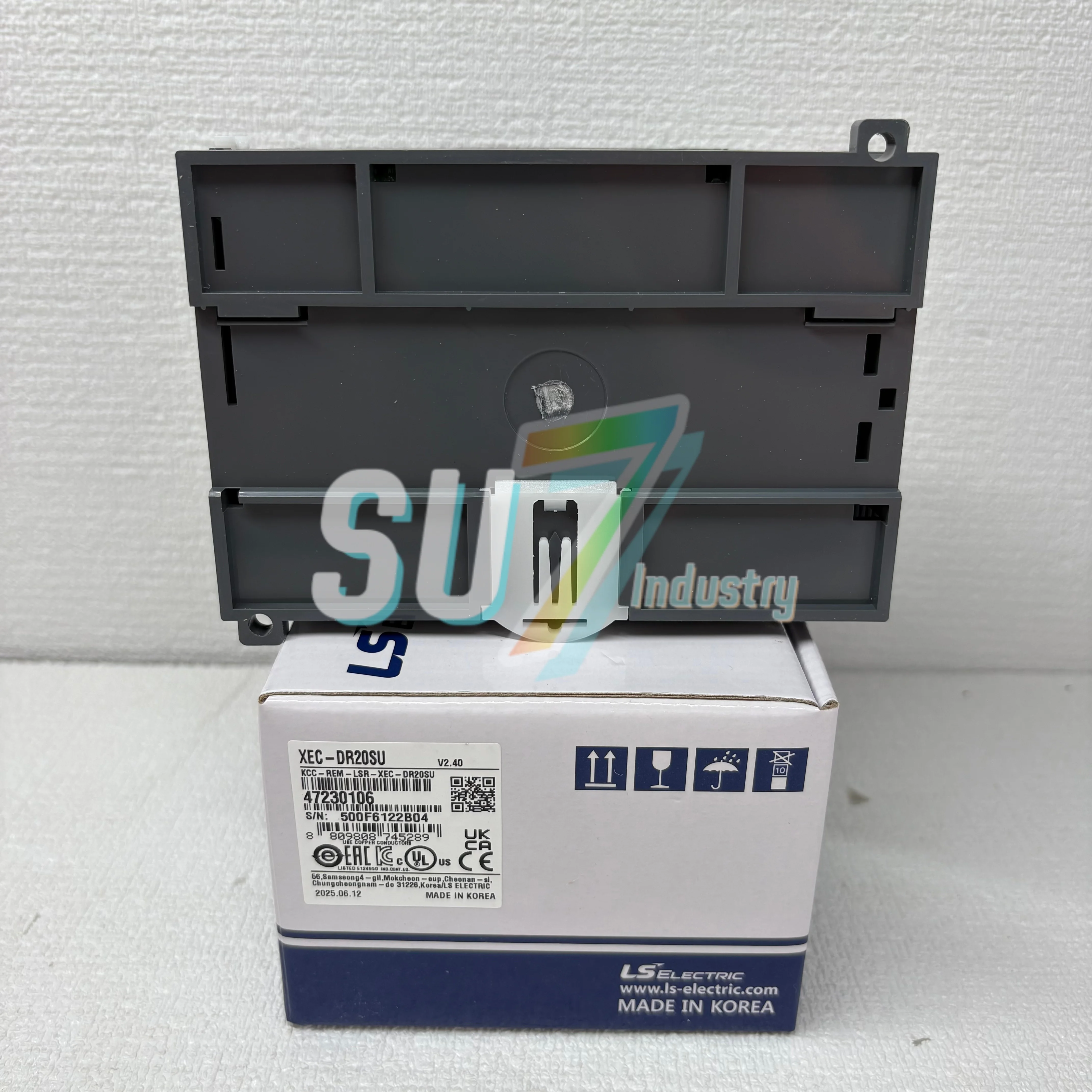 

Контроллер XEC-DR20SU PLC, новый в коробке.