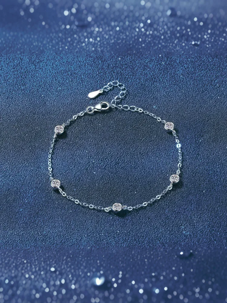 

Fashion Moissanite Charm Bracelet High Quality S925 Silver Bezel Moissanite Sparkling Luxury Chain Jewelry Birthday Gift With