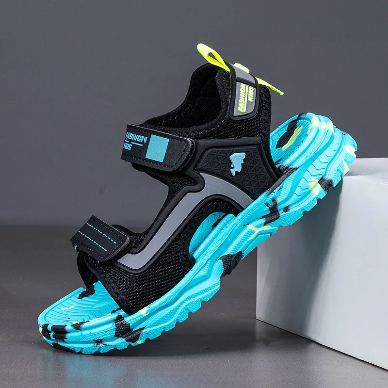 

Новые летние пляжные детские сандалии, модная обувь, легкие, нескользящие, с мягкой подошвой, из кожи, для мальчиков, удобные