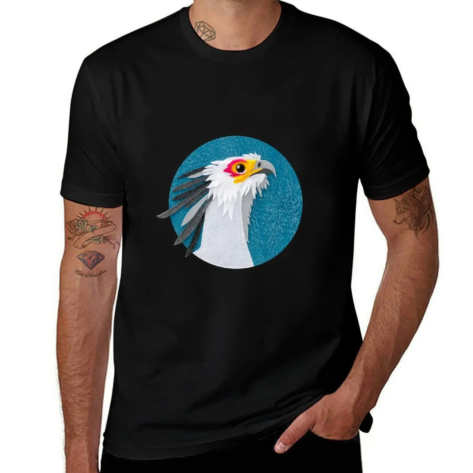 Secretary bird portrait in felt T-Shirt Plus Size Gym Sports T-Shirt
