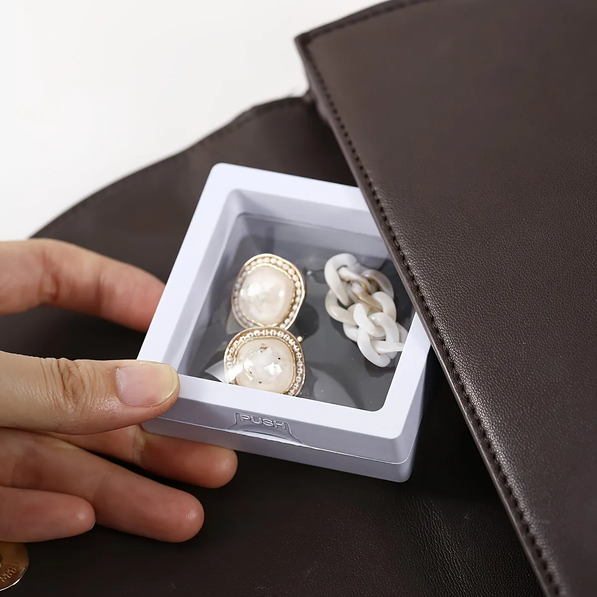 10 Stück, Transparente Schwebe-Displaybox, Kunststoff-Schmuckverpackungsbox, Aufbewahrungsbox für Schmuck, Halsketten, Ringe und Sammlerstücke – Detail 1