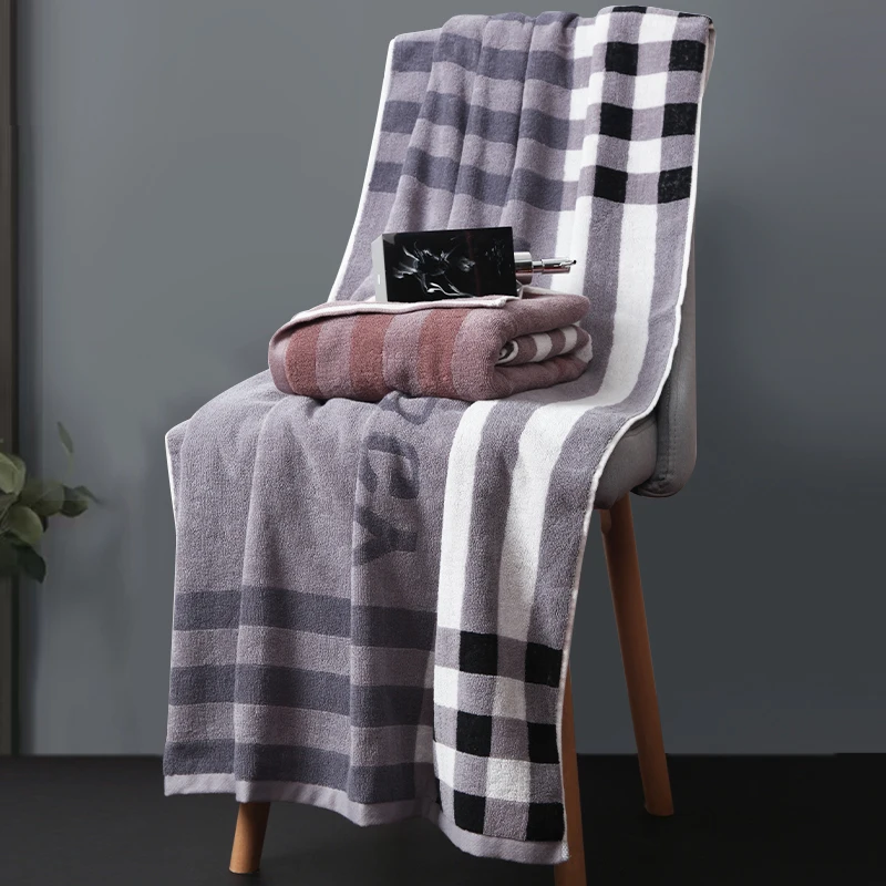 Pure cotton bath towel for home use, quick drying and not easy to shed hair, suitable for couples, large wrap towel