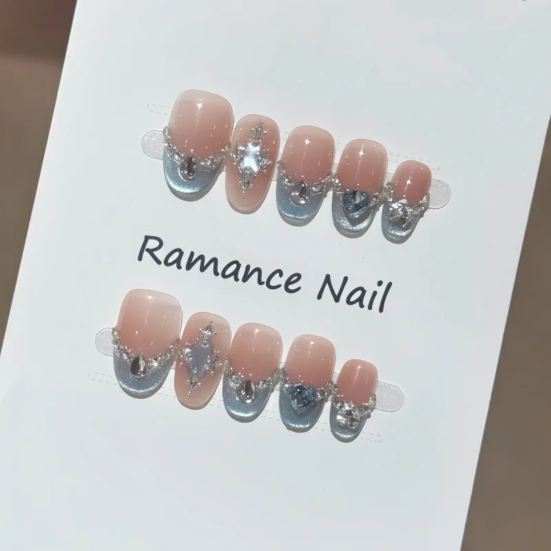 

10pcs Crystal Cat Eye Press on Nails Heart Glitter Diamond False Nails Blue French Full Cover Bright Pearl Fake Nail Short Oval