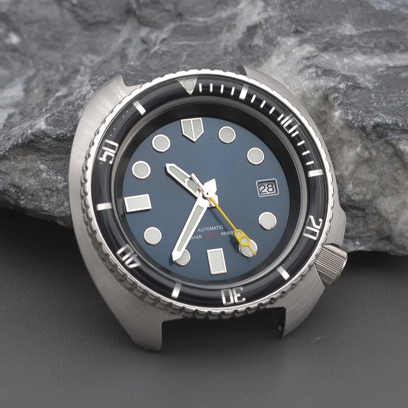 20ATM Waterproof Diver Watch Men 28.5mm Dial Turtle Abalone Style 38mm Bezel Insert C3 Luminous NH35 Movement Sapphire Glass