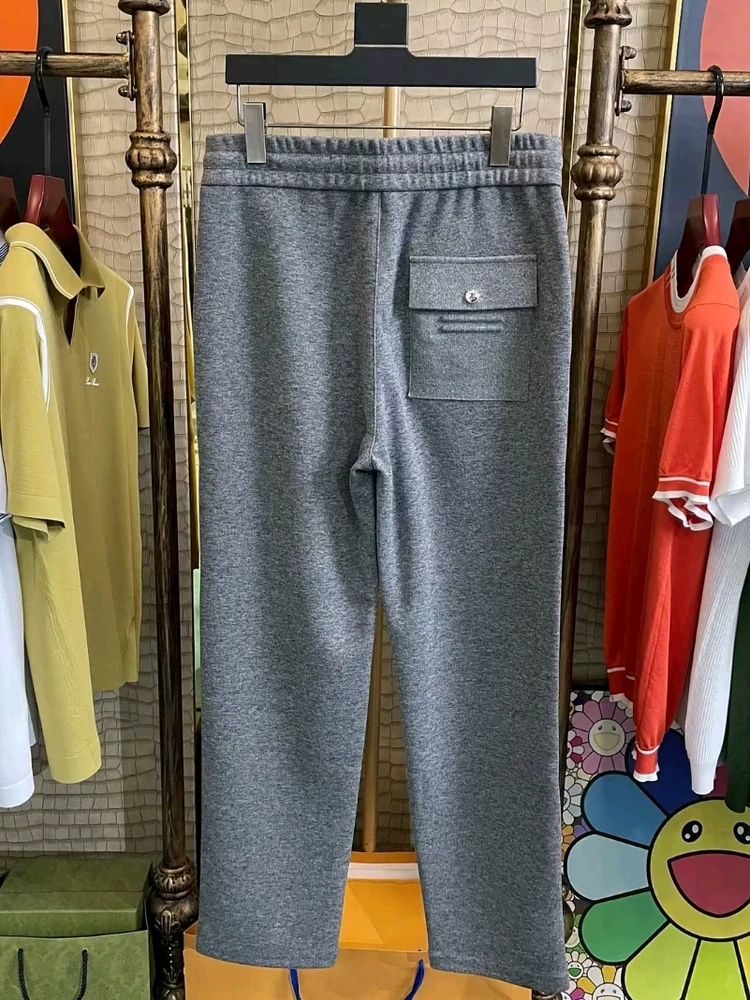 

Новые мужские повседневные брюки для осени и зимы: высококачественные, модные, стильные, персонализированные, прямого кроя, антибактериальные.