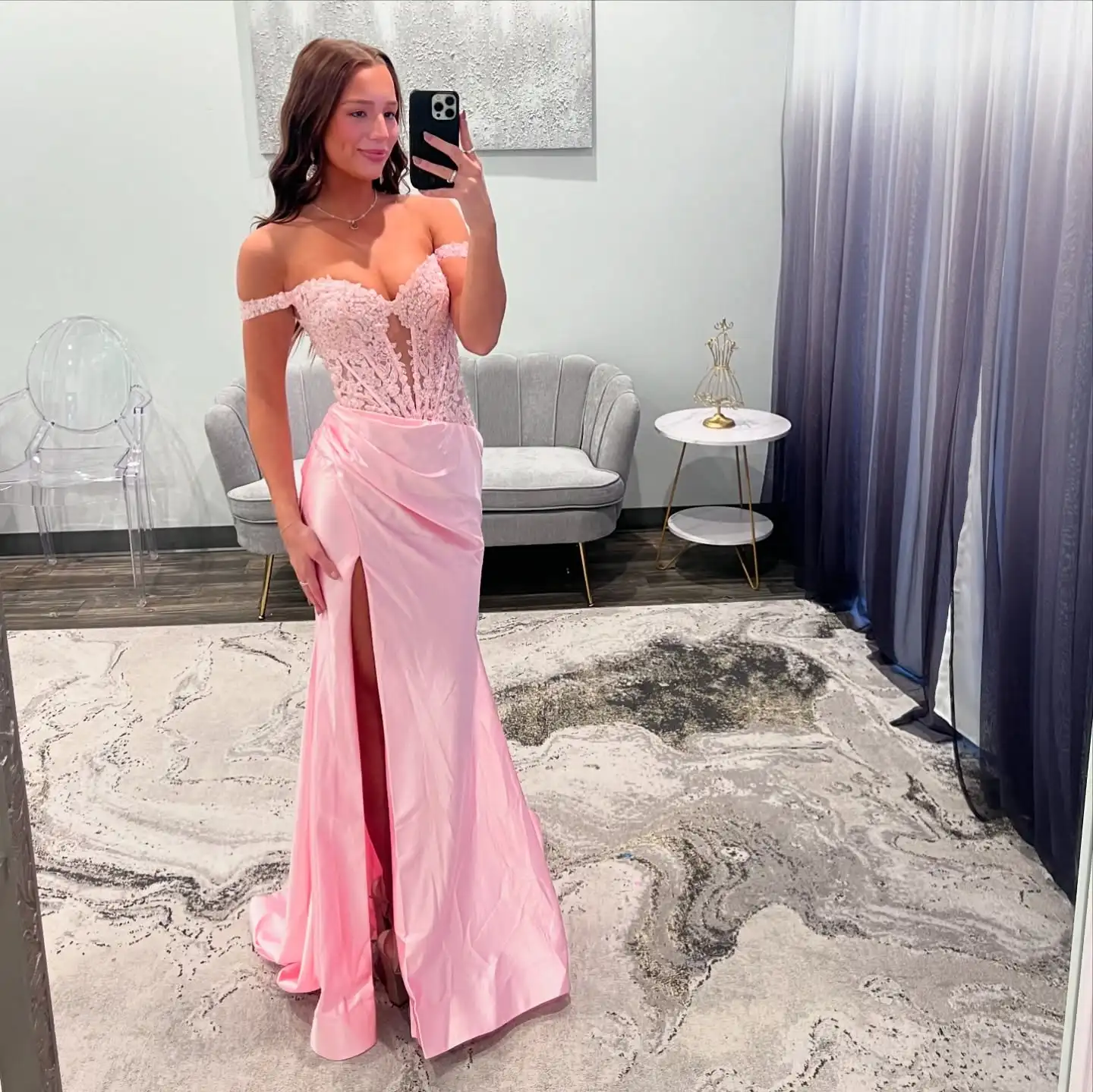 

Pink Satin Off the Shoulder Appliques High Slit Prom Dresses Sparkly Sweetheart Backless Pleated Ruched Cocktail Evening Dress