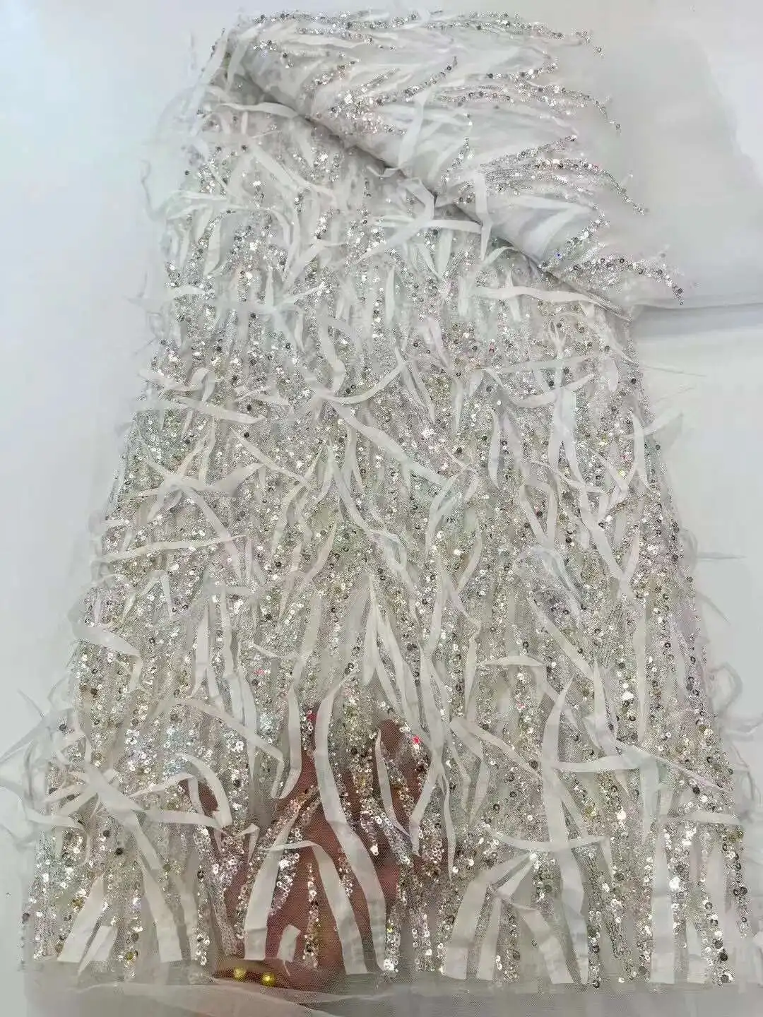 

High Quality Beaded Lace Fabrics for Wedding Fabric Material Bridal Lace with Sequins Luxury African Lace Fabric 5Y