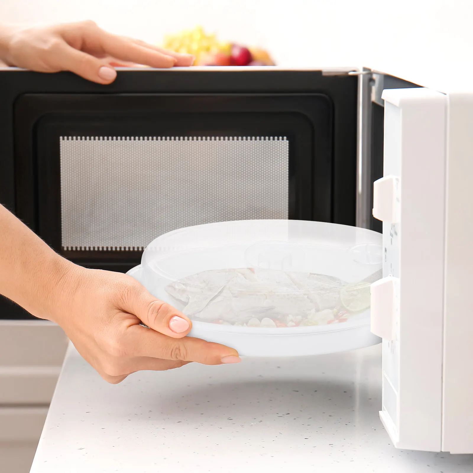 

1Pcs Premium Microwave Steamer Dish with Vent Hole Leak-Proof Cover for Steaming Fish Buns Dumplings Refrigerator Storage