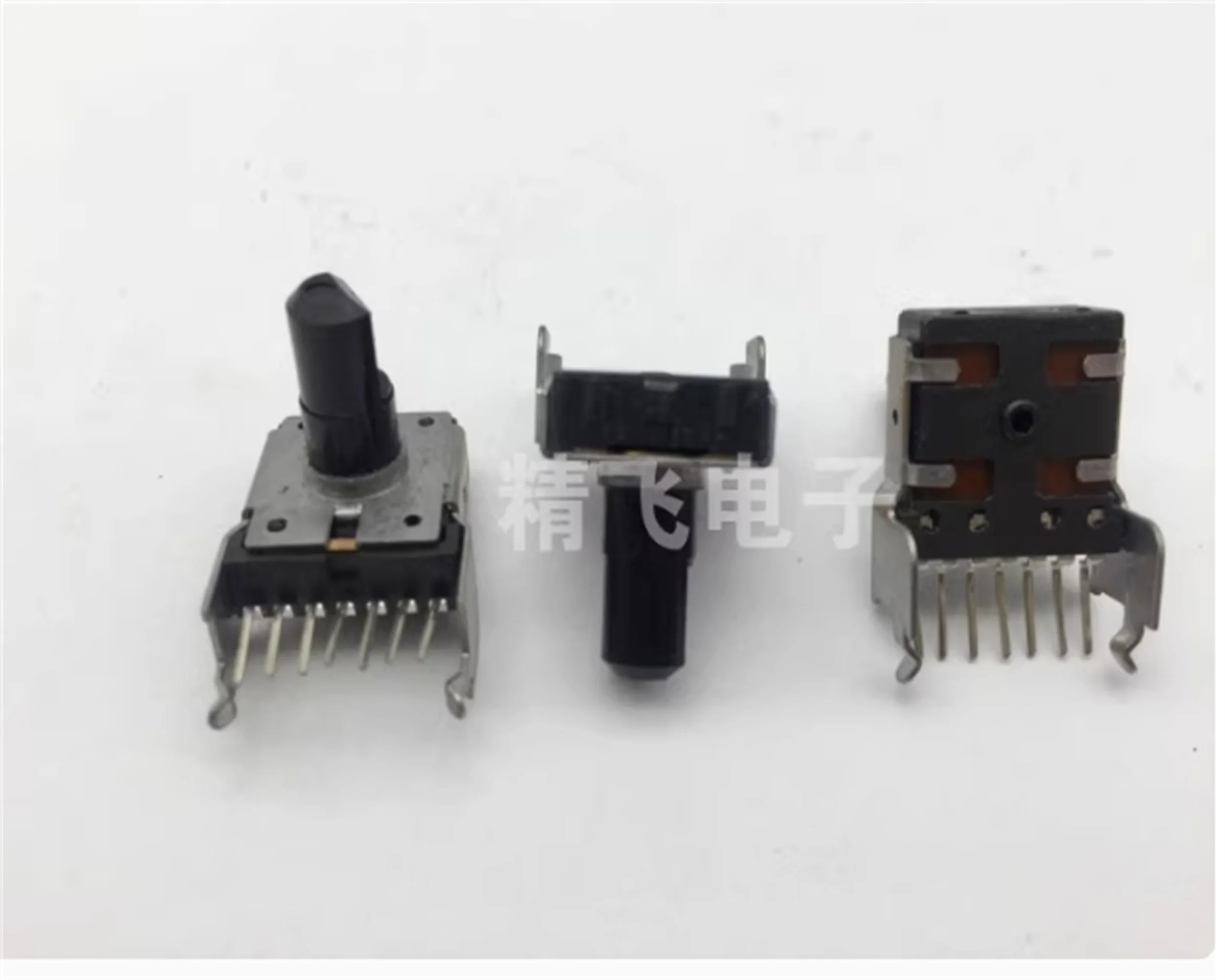 1 piece of Japanese RK14 dual potentiometer A50K * 2 axis length 13MM