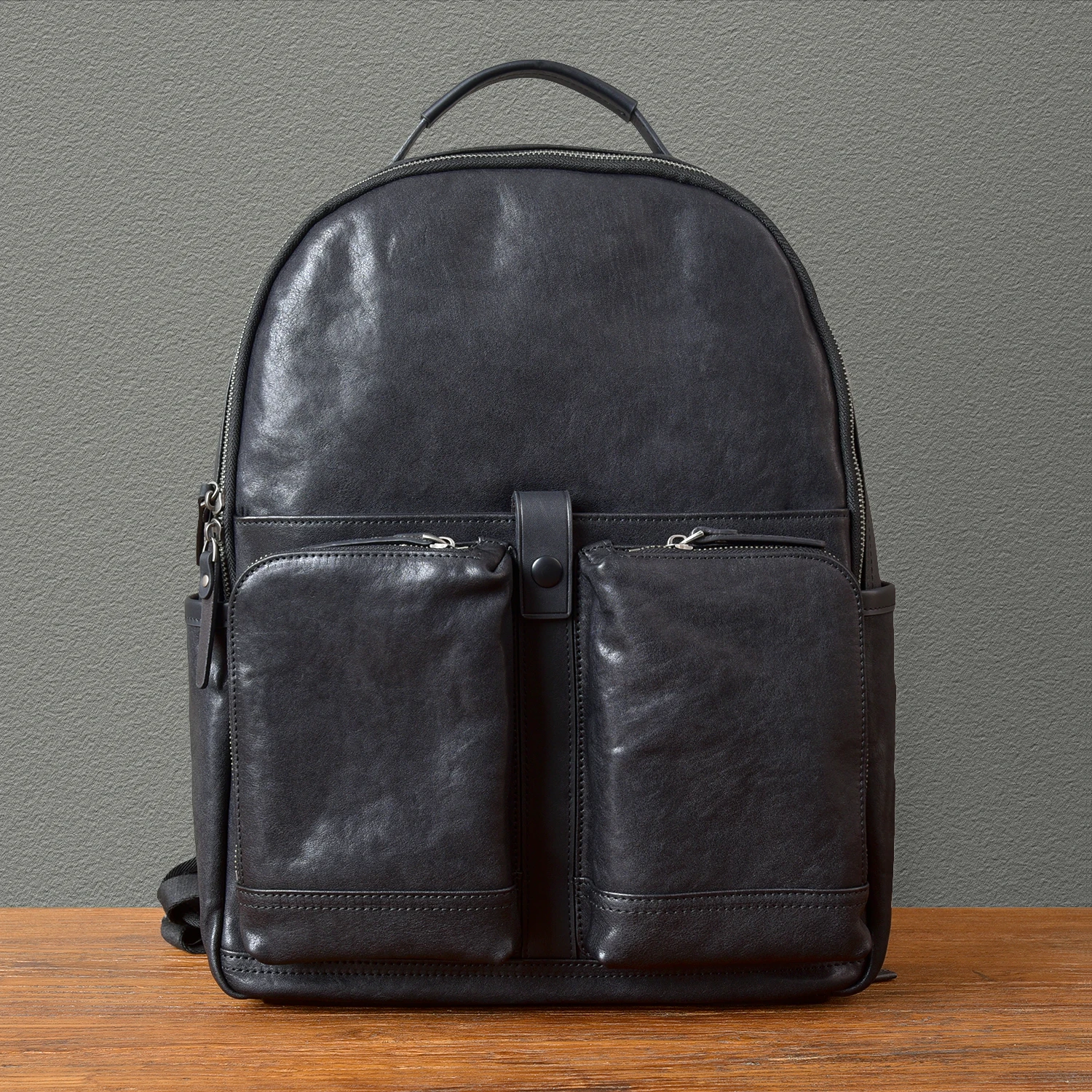 

Weekend travel designers handmade genuine leather men's backpacks outdoor sports luxury vegetable tanned cowhide black bagpack