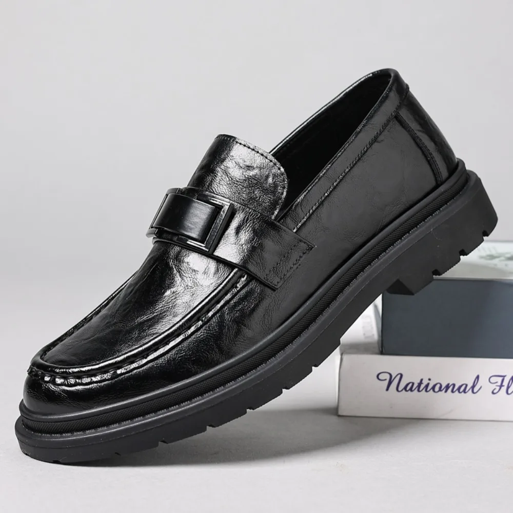 Men's British Style Loafers Wrinkled Texture Thick Sole Slip-On for Business Meetings and Weddings
