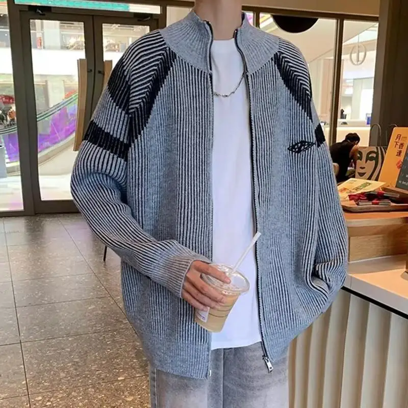 

Американский ретро высокий вязаный свитер в полоску для пар, открытый кардиган, пальто, мужская осенне-зимняя модная повседневная одежда