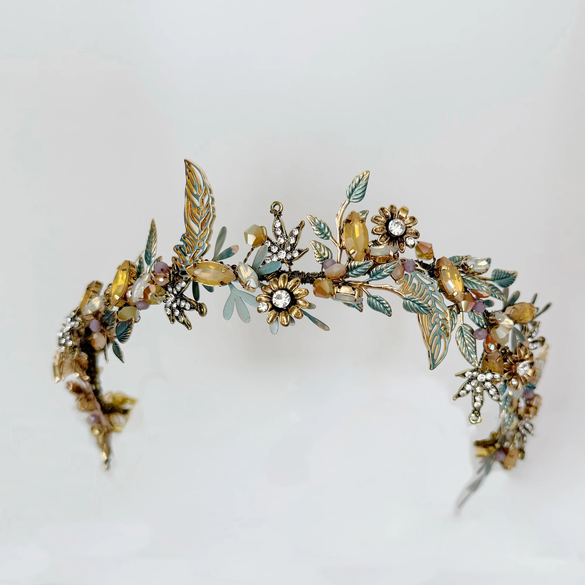 

Baroque Rhinestone Bridal Tiara Crystal Wedding Crown Elegantly Designed Hair Accessory for Brides Birthday Parties