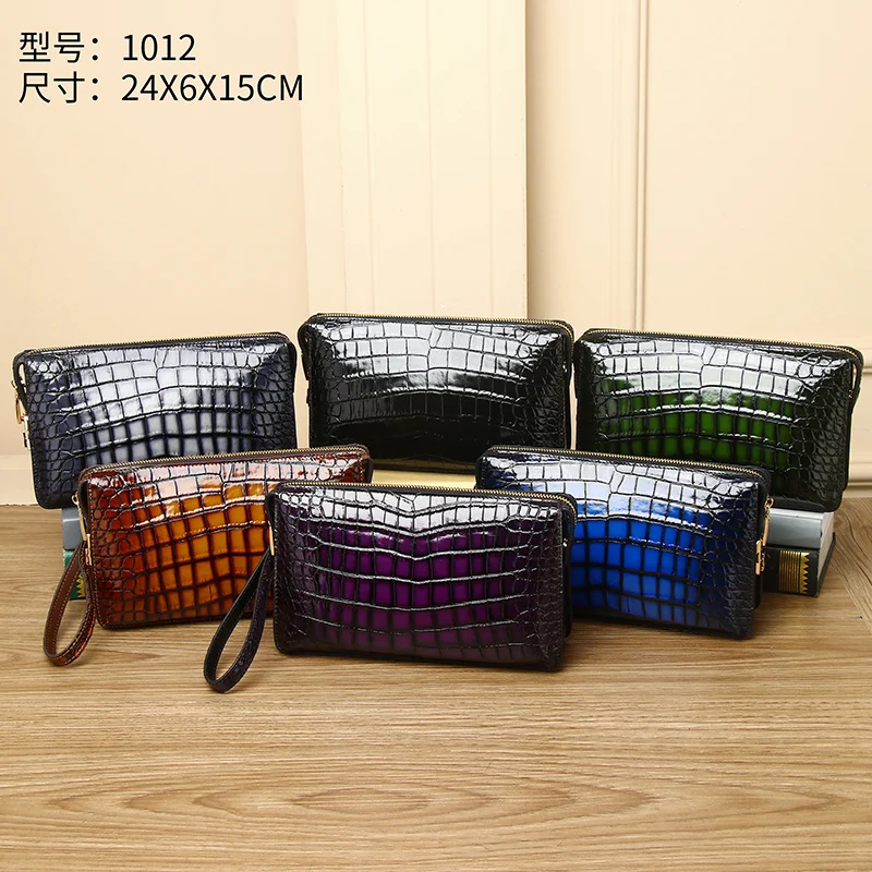 New Genuine Leather Handbag Crocodile Large Capacity Multi compartment Men\'s Handbag Fashionable High end Handdrawn Handbag