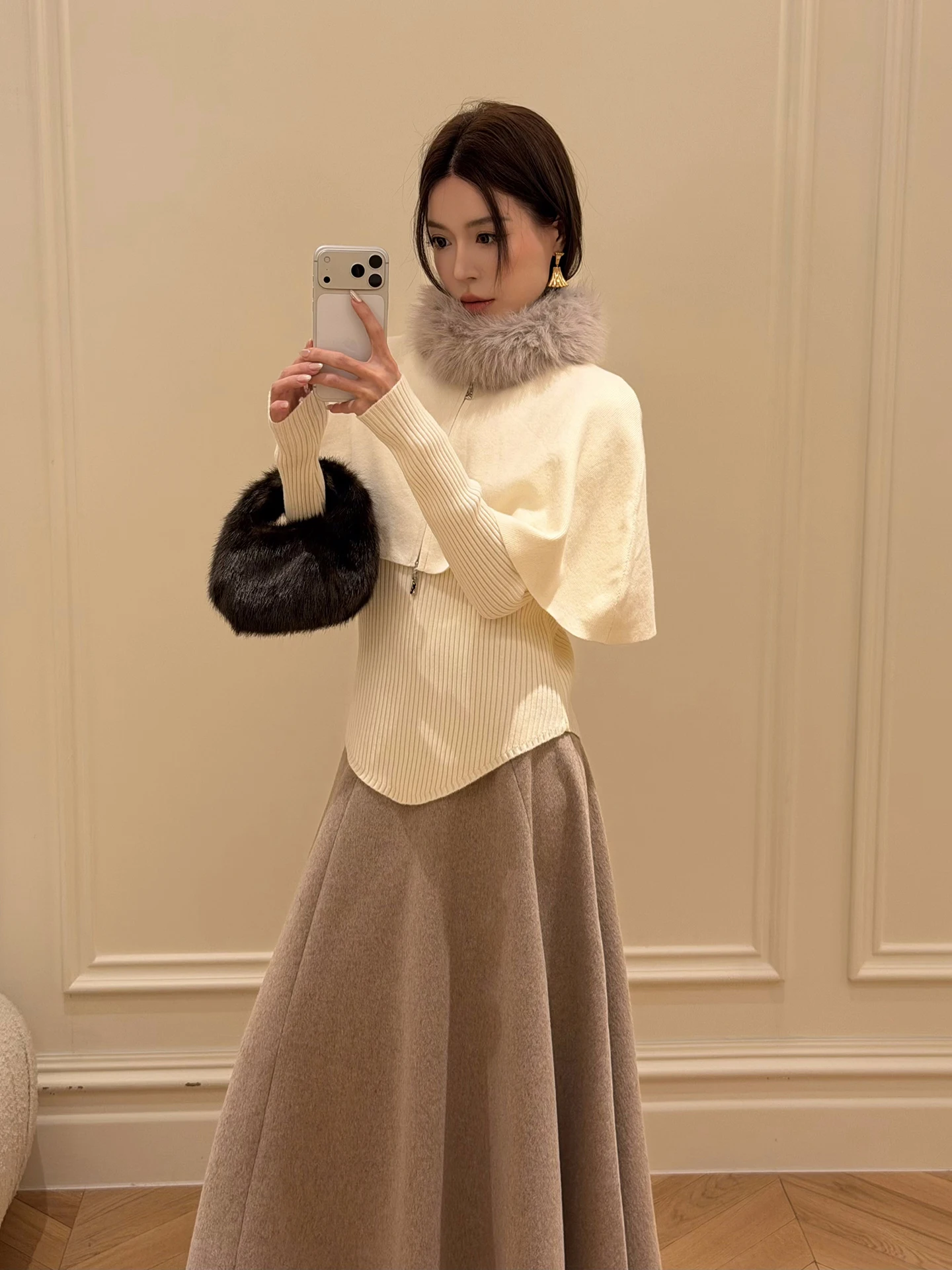 

Женский вязаный комплект SMOL с меховым воротником: свитер и брюки, облегающий крой, длинный рукав, модный дизайн, повседневный комфортный комплект