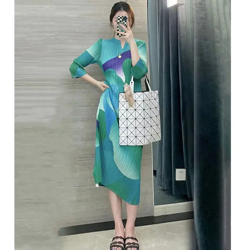 

Fashionable contrasting fold dress 2023 Summer new high -level sensory temperament slimming large size thinner mid -length skirt