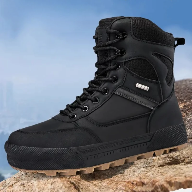 

New Thick-soled Heightening Outdoor Travel Trend Locomotive Boots Men's Tooling Shoes Are Dirt-resistant and Versatile