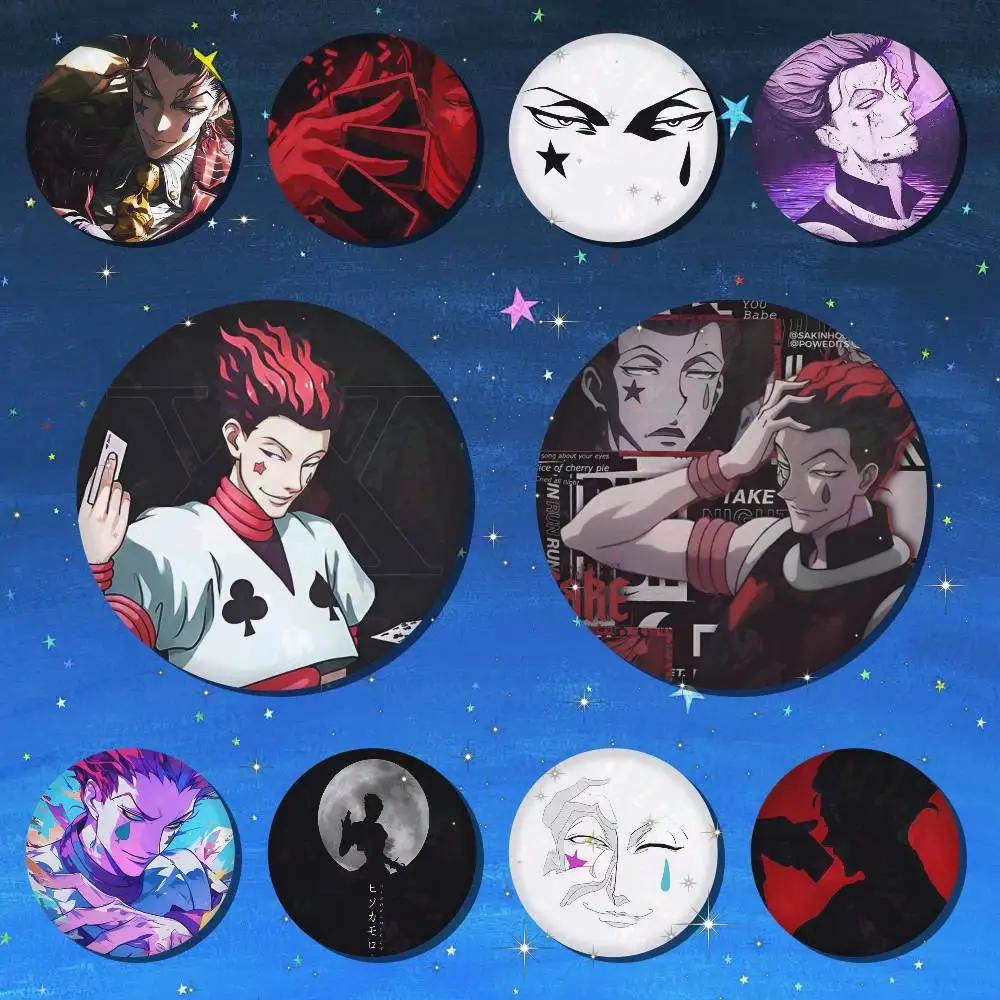 Anime H-Hisoka Abzeichen für Rucksack-Accessoires, Manga-Icons, Anstecknadeln, runde Cartoon-Broschen für Kleidung, Taschen, Dekoration, Geschenke