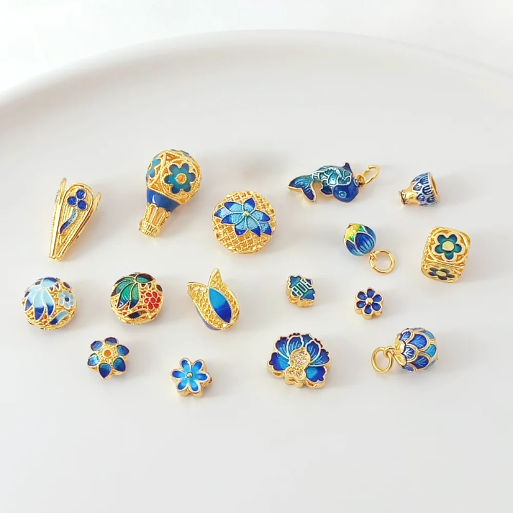 18K Five Petal Flower Circular Interval Bead Scattered Bead Small Fish Pendant Handmade DIY Accessories Bead Jewelry Accessories
