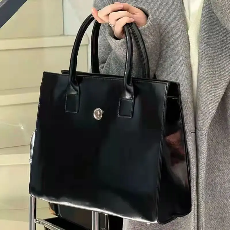 

Women's Large Capacity Tote Bag Versatile PU Handbag One Shoulder Crossbody Satchels Bag Black White Commuter Bags