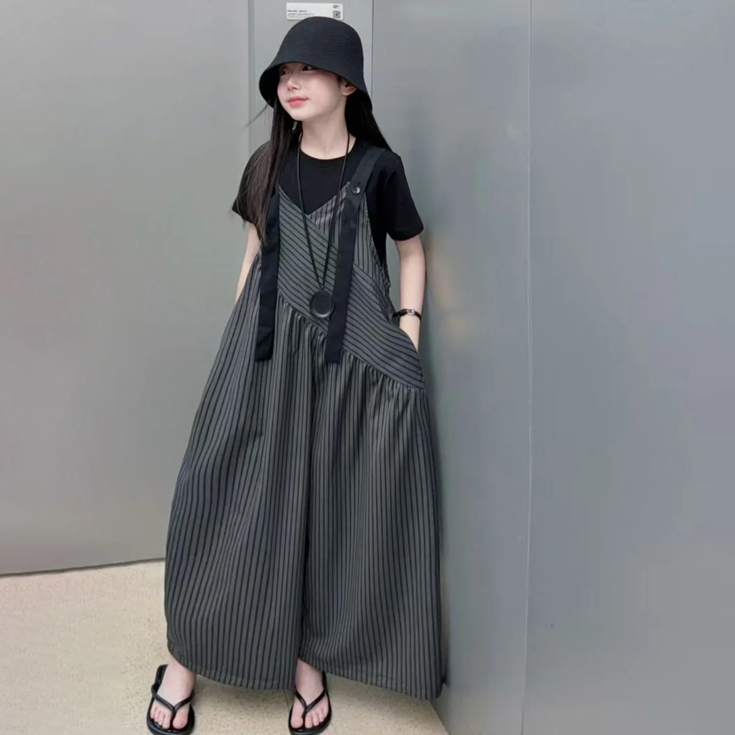 Premium Girls Casual Two-Piece Set, Minimalist Striped Loose Jumpsuit with Plain T-Shirt Stylish Streetwear Suit for Girls 7-13Y