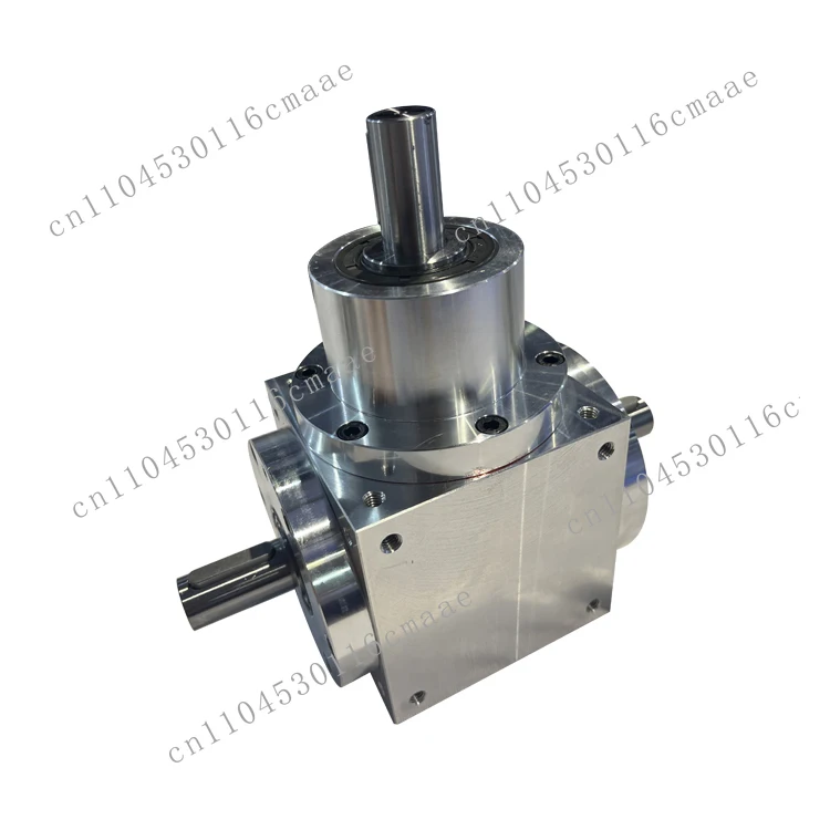 Suitable for T series 90 degree bevel gearbox 1:1 three-way bevel gearbox right angle hollow shaft gearbox reducer