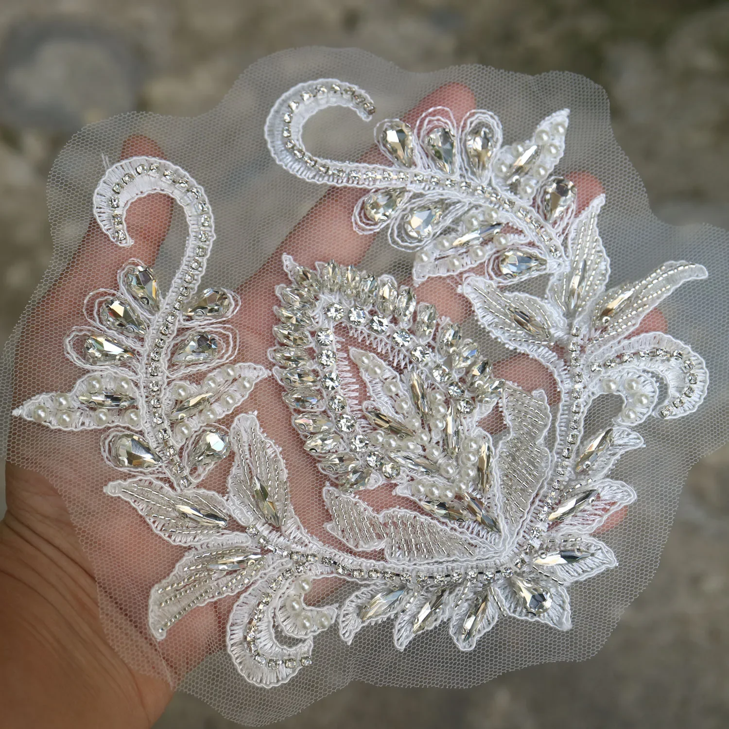 Fashion Luxury glass rhinestone appliques for wedding dresses diy sew on embroidery flower beaded patches for clothes decoration