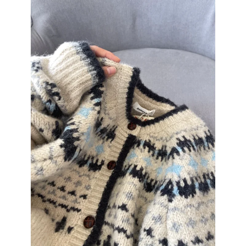 เสื้อคาร์ดิแกนถักลายแจ็คการ์ดทรงกลมแบบเรโทรสำหรับผู้หญิง เสื้อโค้ทตัวกว้างสำหรับฤดูใบไม้ร่วงและฤดูหนาว