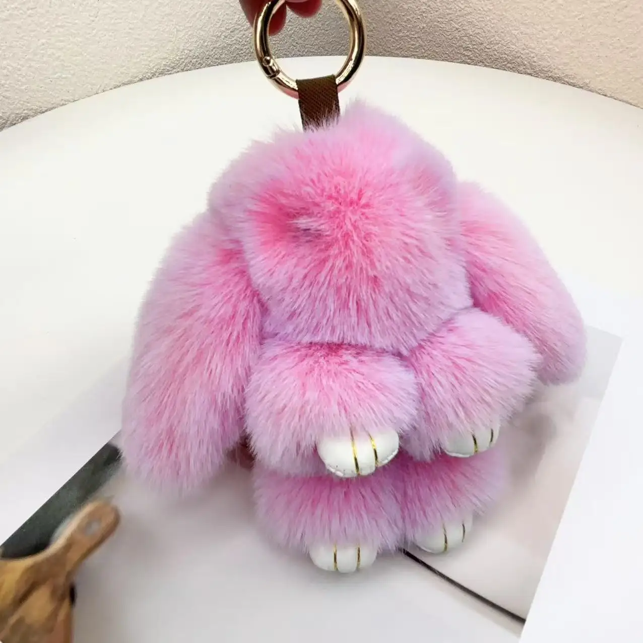 15 cm mehrfarbiger Kaninchen-Schlüsselanhänger, niedliches Plüsch-Häschen-Puppenspielzeug, flauschiges echtes Fell, Pompon-Häschen-Schmuckstück, süßer Ring auf Tasche, Autoschlüssel-Anhänger