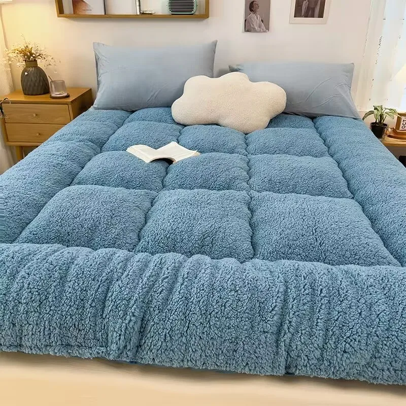 Tatami Mattress Topper Warm Lamb Fleece Mattress Upholstered Bed Winter Student Dormitory Sleeping Pad Single Double Floor Mat