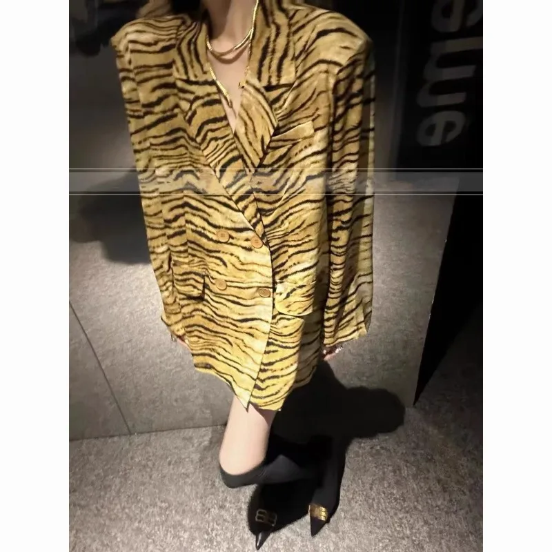 Temperament Zebra Print Shirt for Women 2024 New Korean Style Loose Fitting Small Suit Long Sleeved Top Female Clothing