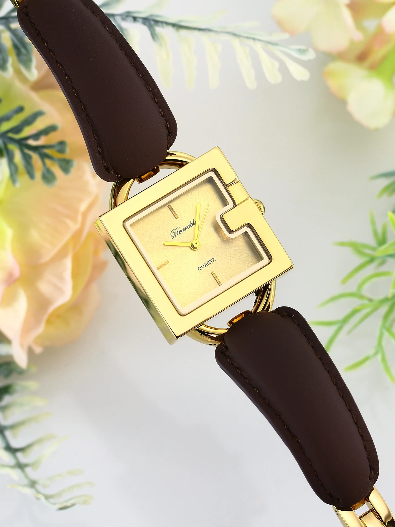 Ladies' square belt watch, simple and fashionable quartz watch, waterproof and luminous