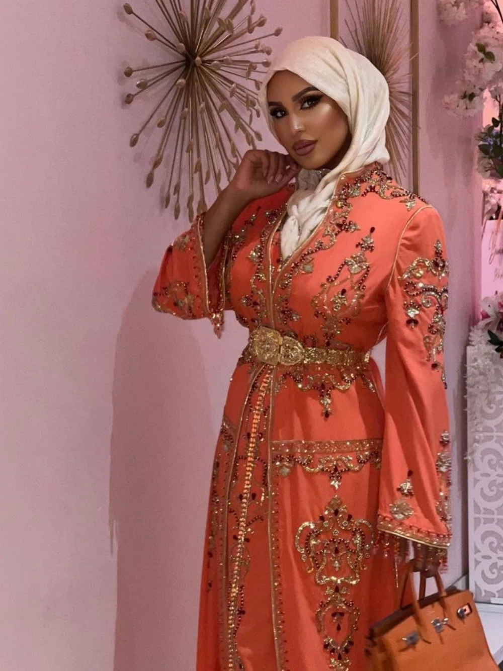 Caftan Beaded Appliques Evening Dresses Luxury Sequins Long Sleeve Dress Muslim Moroccan A-line Customized Gown Robe De Mariée